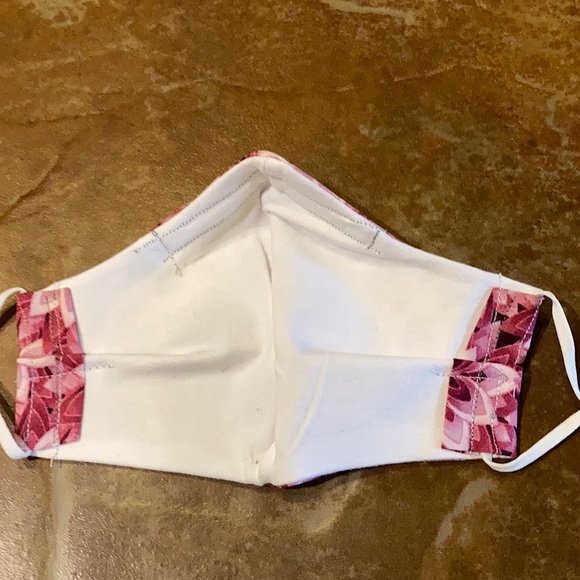 2 Pack Happy Face Masks With Wire - Picture 4 of 8